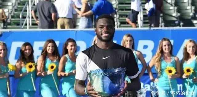 球迷感叹 球迷感叹